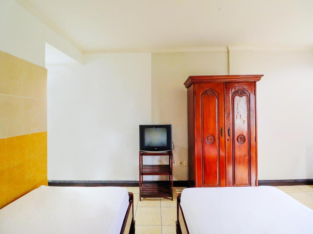 Oyo 91608 Hotel Gatsu Indah Денпасар Екстериор снимка